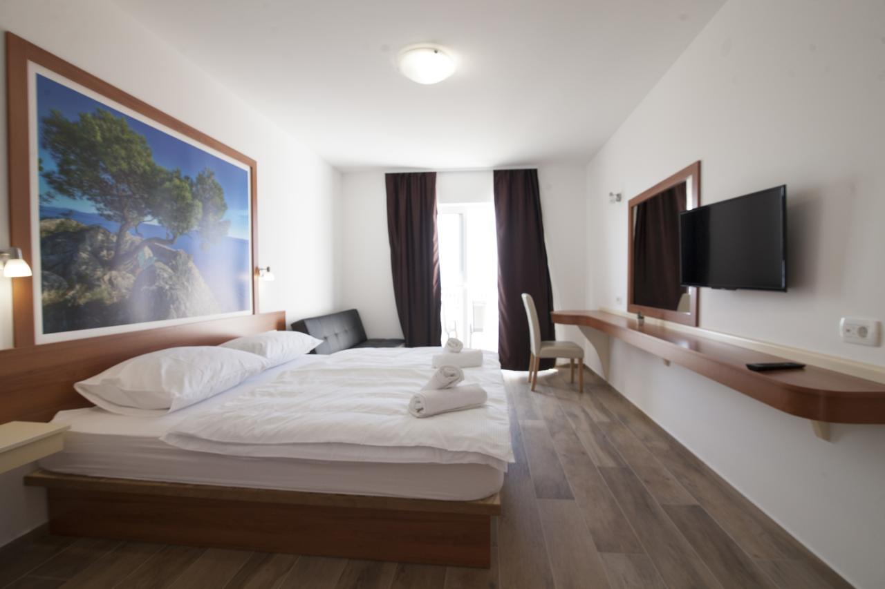 Villa Amorena - Adults Only Bol Dış mekan fotoğraf