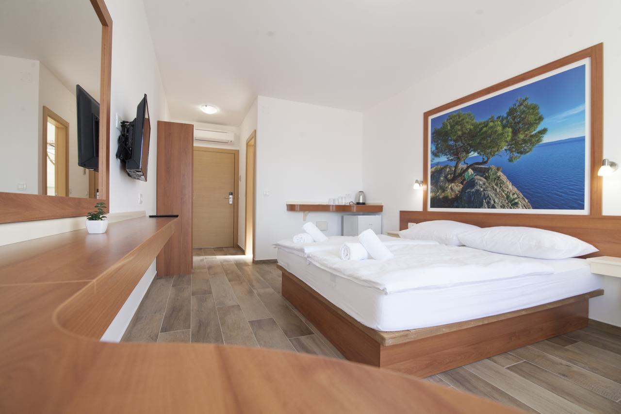 Villa Amorena - Adults Only Bol Dış mekan fotoğraf
